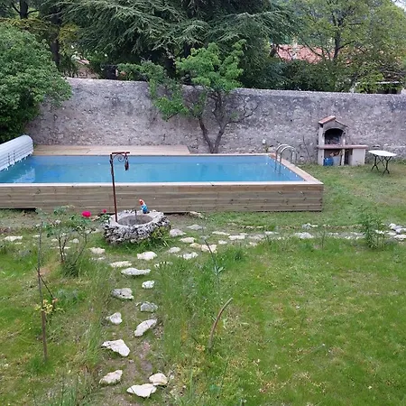Apartamento Dans Maison De Caractere Avec Piscine *