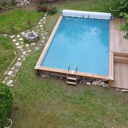 Dans Maison De Caractere Avec Piscine *